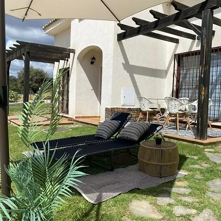 El Capricho Holiday home El Ronquillo
